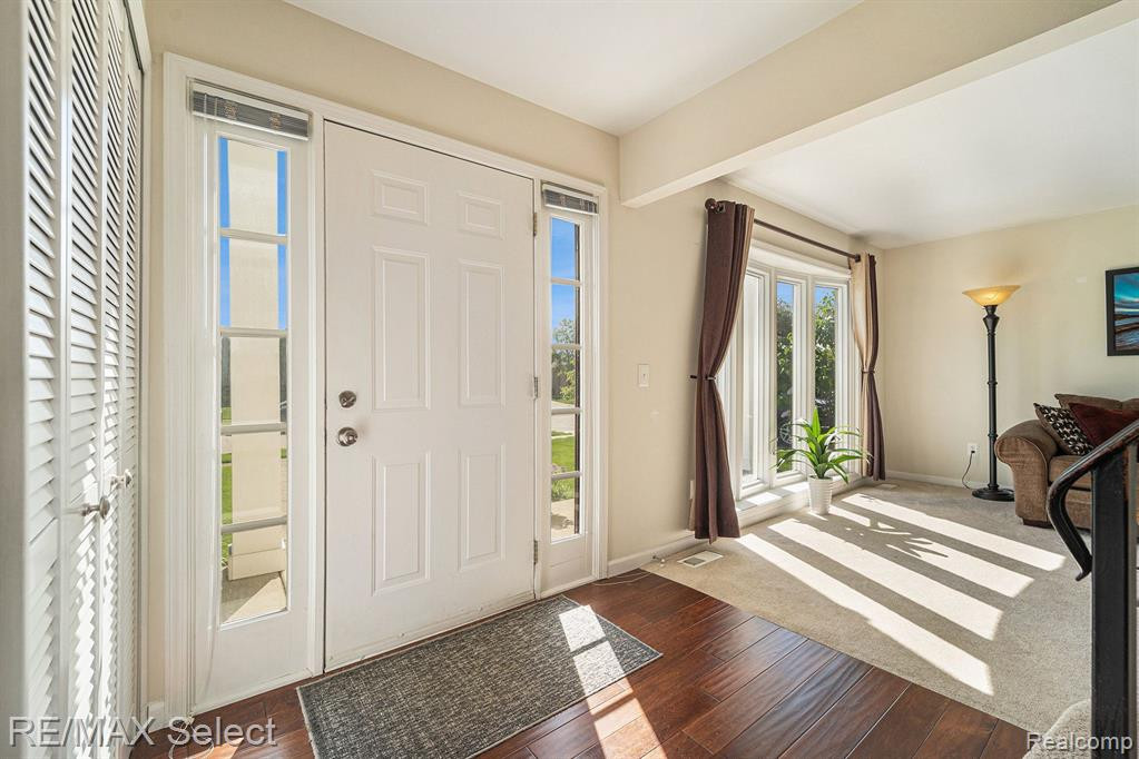 1271 BROOKLINE Street, Canton, MI 48187 — Photo 3