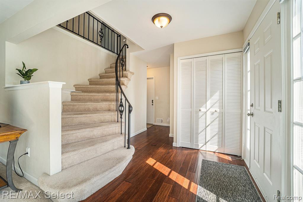 1271 BROOKLINE Street, Canton, MI 48187 — Photo 4
