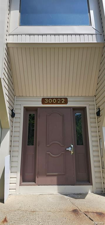30022 W 12 MILE Road, 7, Farmington Hills, MI 48334 — front exterior