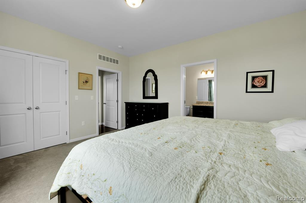 5319 MARSHLAND Court, Whitmore Lake, MI 48189 — Photo 15