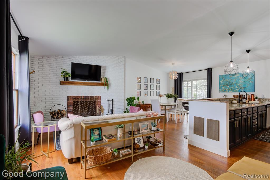 1700 NORTHBROOK Drive, Ann Arbor, MI 48103 — Photo 2