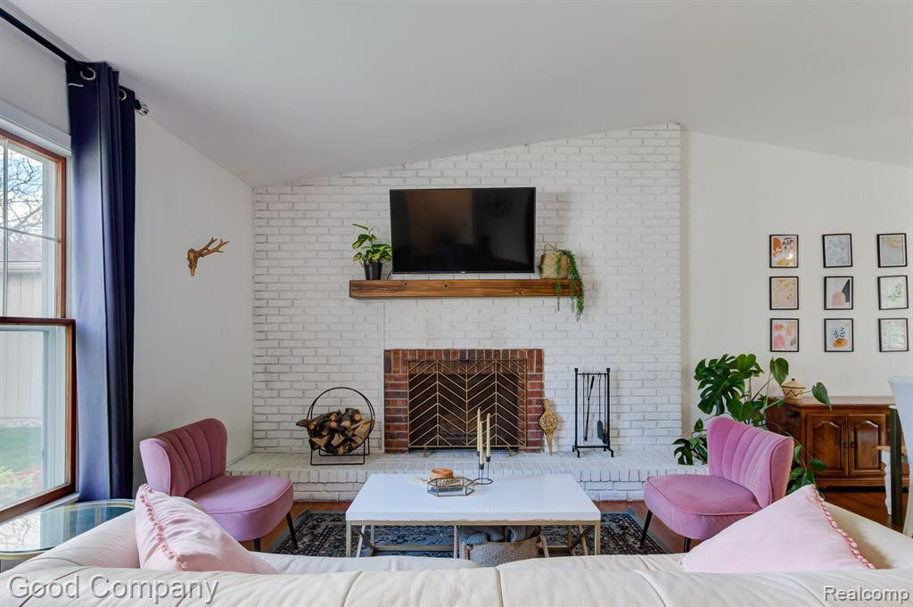 1700 NORTHBROOK Drive, Ann Arbor, MI 48103 — Photo 4