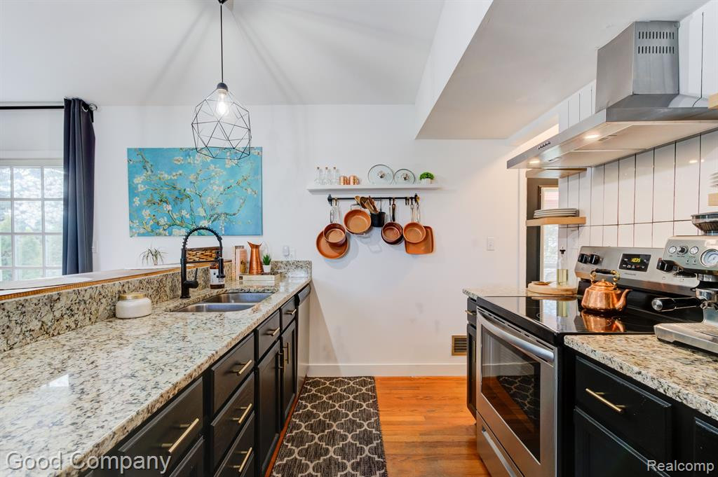 1700 NORTHBROOK Drive, Ann Arbor, MI 48103 — Photo 16