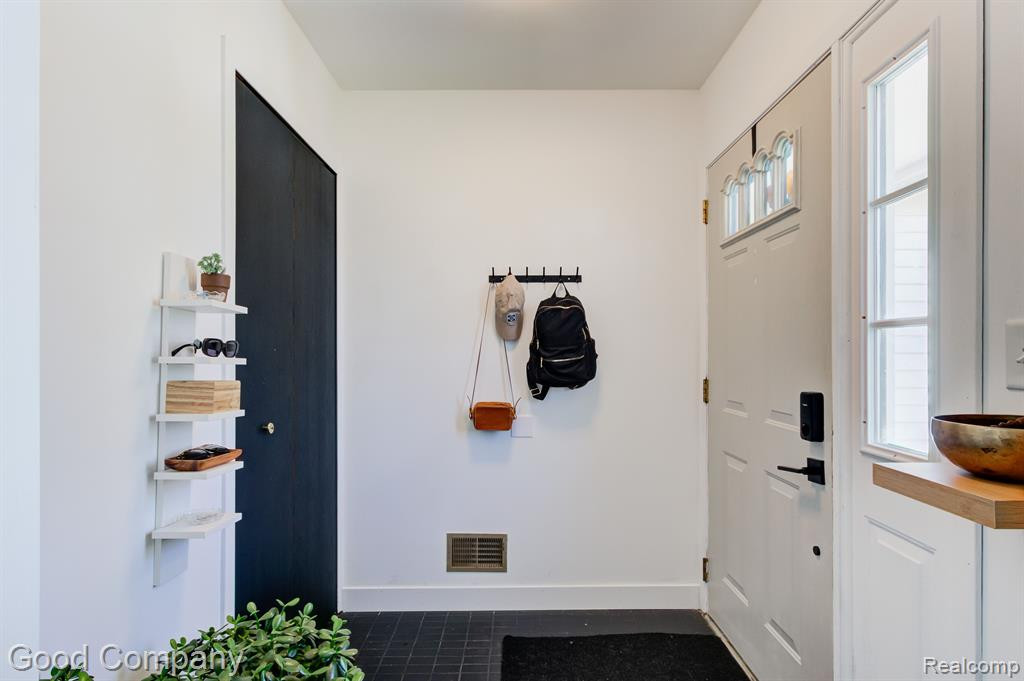 1700 NORTHBROOK Drive, Ann Arbor, MI 48103 — Photo 21