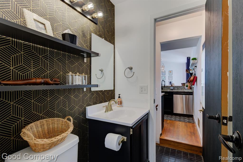 1700 NORTHBROOK Drive, Ann Arbor, MI 48103 — Photo 26