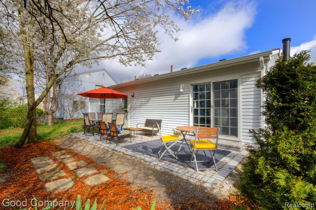 1700 NORTHBROOK Drive, Ann Arbor, MI 48103 — Photo 40
