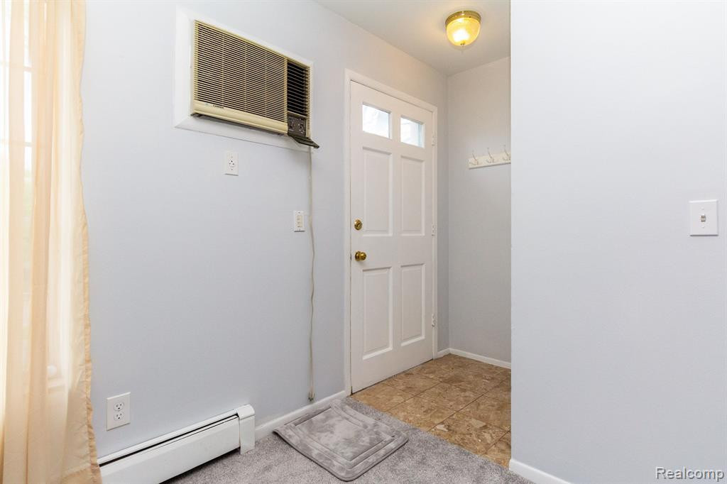 427 Miller Avenue, Rochester, MI 48307 — Photo 4