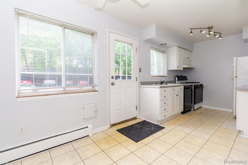 427 Miller Avenue, Rochester, MI 48307 — Photo 7