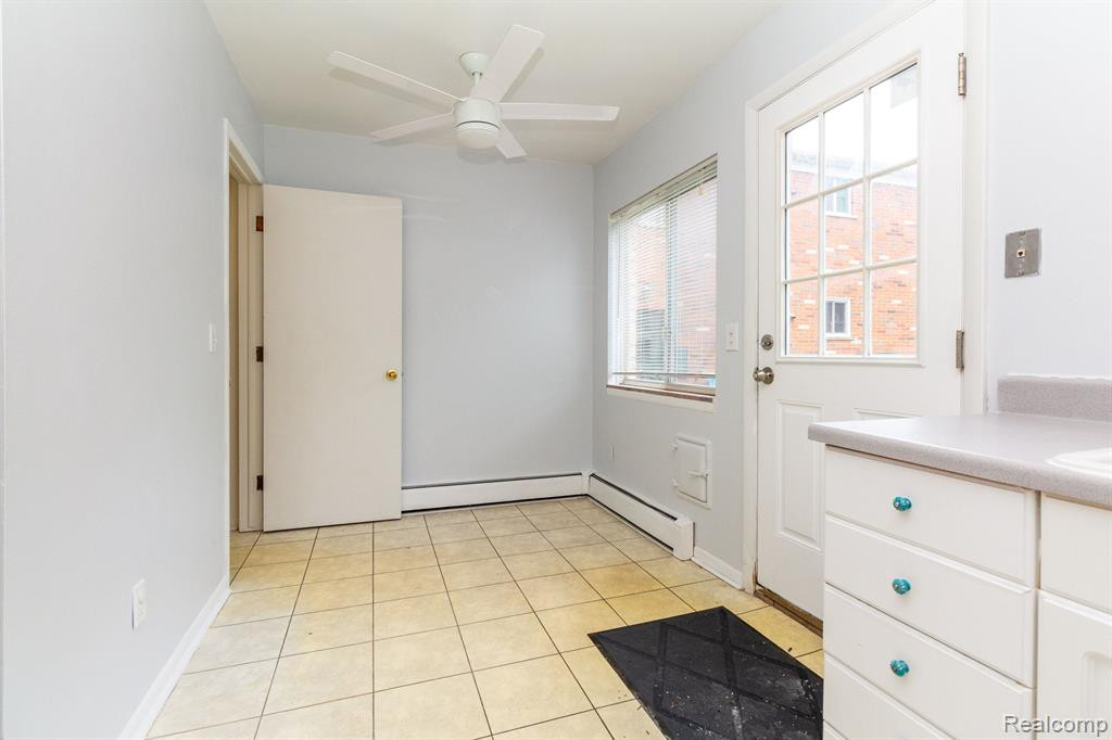 427 Miller Avenue, Rochester, MI 48307 — Photo 12