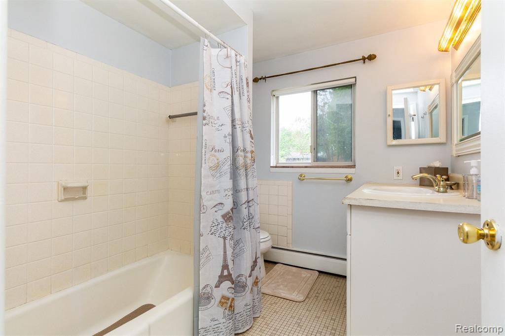 427 Miller Avenue, Rochester, MI 48307 — Photo 15