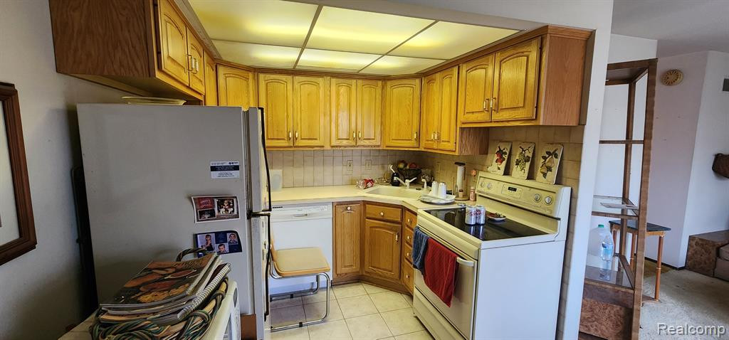 24521 BASHIAN Drive, Novi, MI — Photo 4