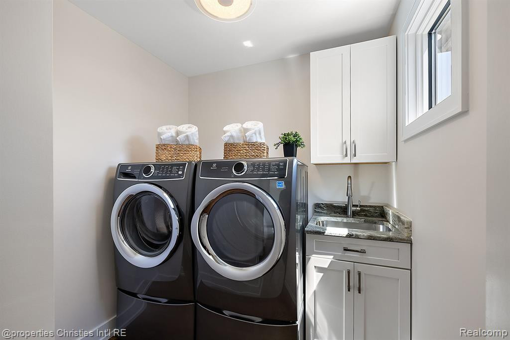 771 DAVIS Avenue, Birmingham, MI 48009 — Photo 41