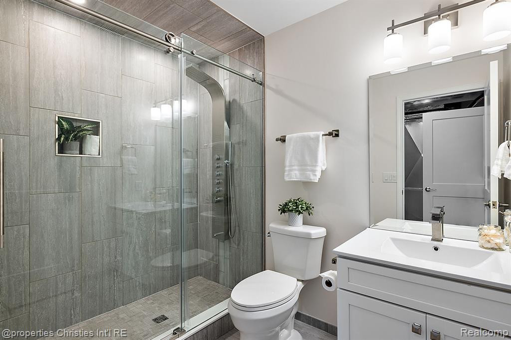 771 DAVIS Avenue, Birmingham, MI 48009 — Photo 55