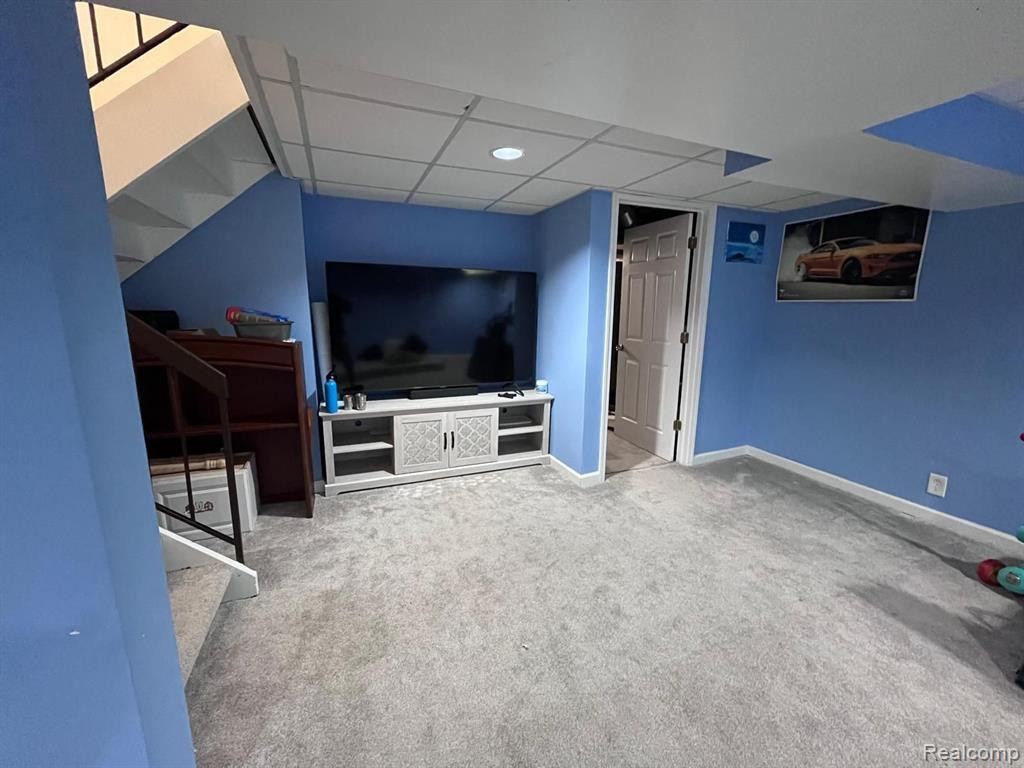 3891 OLD CREEK Road, Troy, MI 48084 — Photo 16
