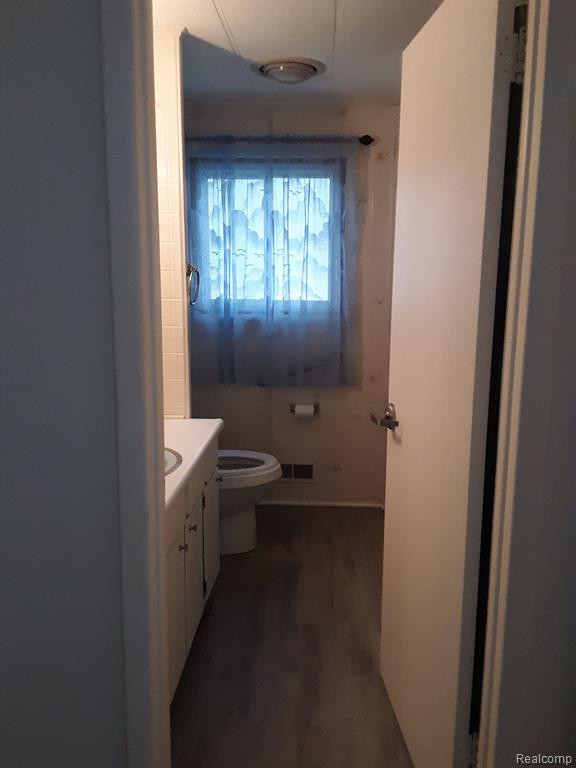 911 COLUMBIA Street, Algonac, MI 48001 — Photo 10