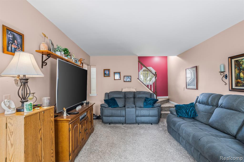 7335 S KINGSTON, Westland, MI — Photo 11