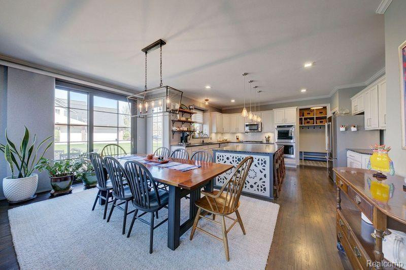 50800 WESTON Drive, Plymouth, MI 48170 — Photo 10
