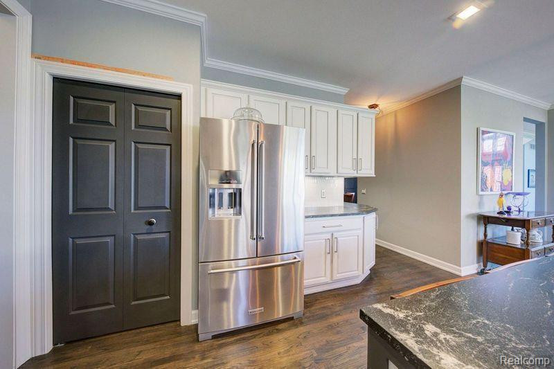 50800 WESTON Drive, Plymouth, MI 48170 — Photo 14