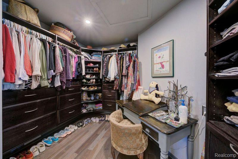 50800 WESTON Drive, Plymouth, MI 48170 — Photo 27