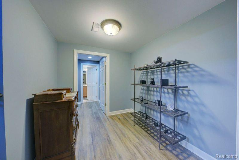 50800 WESTON Drive, Plymouth, MI 48170 — Photo 40