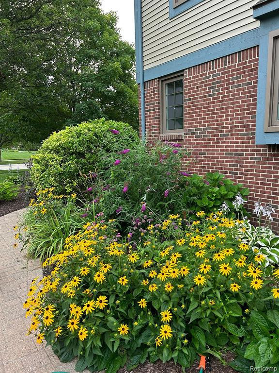 50800 WESTON Drive, Plymouth, MI 48170 — Photo 52