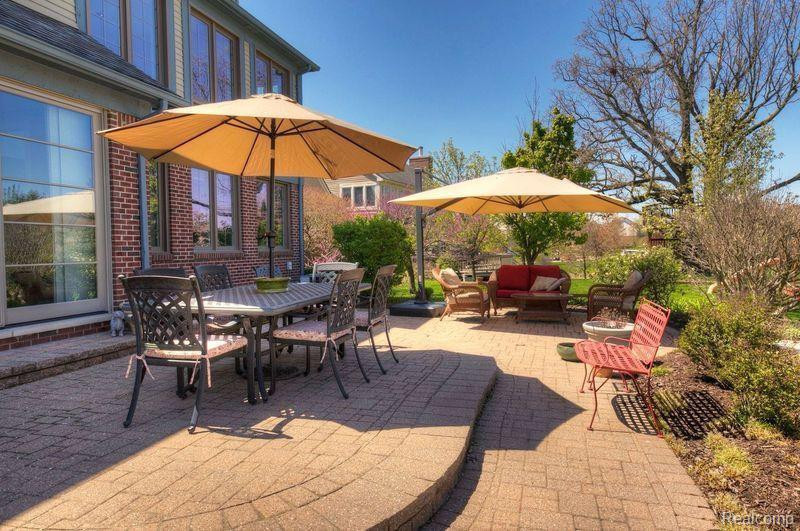 50800 WESTON Drive, Plymouth, MI 48170 — Photo 56