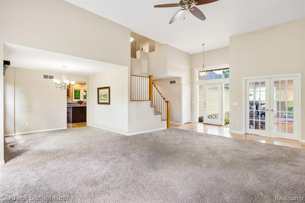 6742 CANTERBURY Lane, Clarkston, MI 48348 — Photo 9