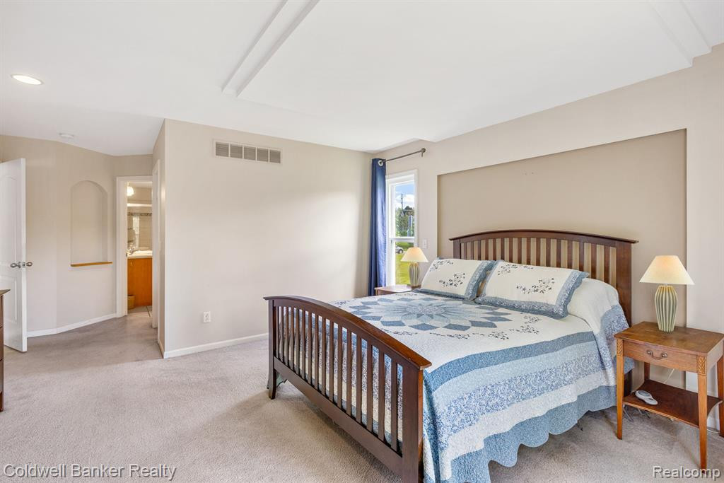 6742 CANTERBURY Lane, Clarkston, MI 48348 — Photo 23