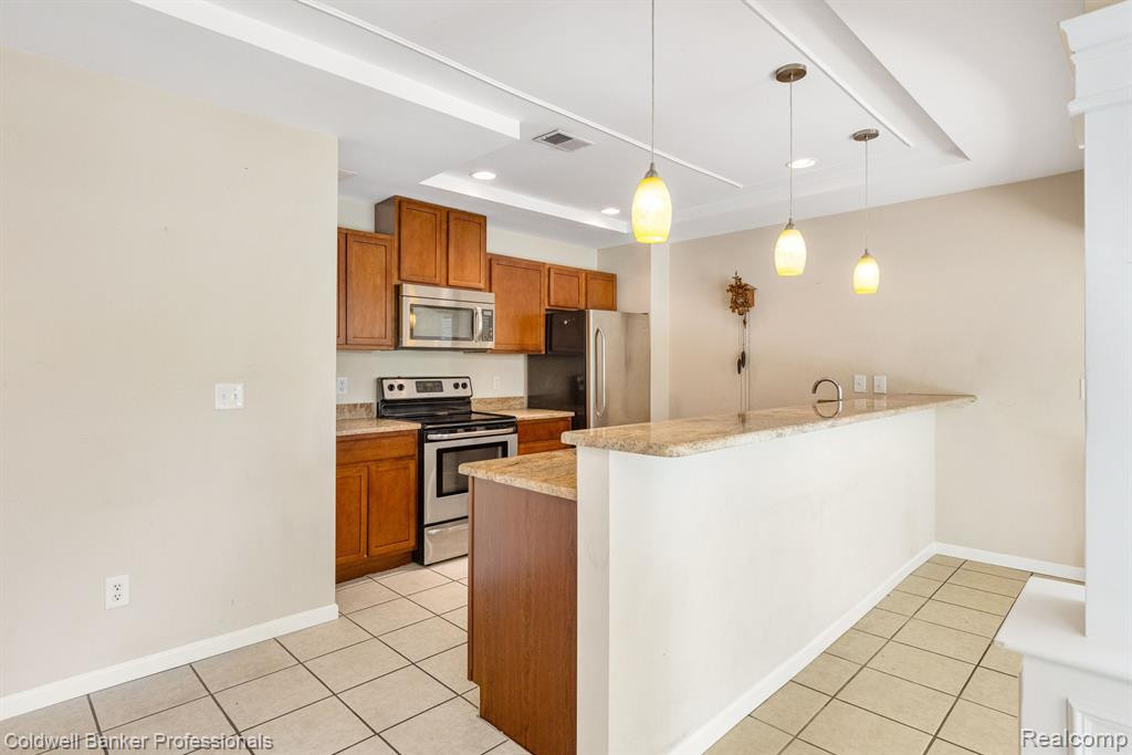 6742 CANTERBURY Lane, Clarkston, MI 48348 — Photo 40
