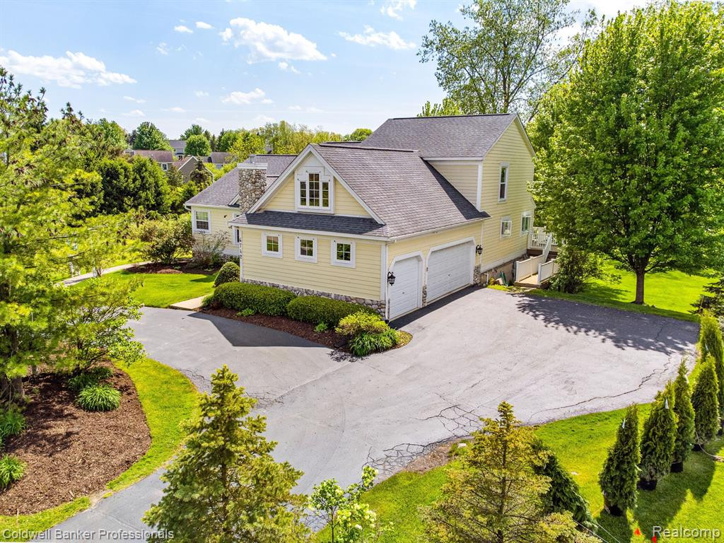 6742 CANTERBURY Lane, Clarkston, MI 48348 — Photo 50