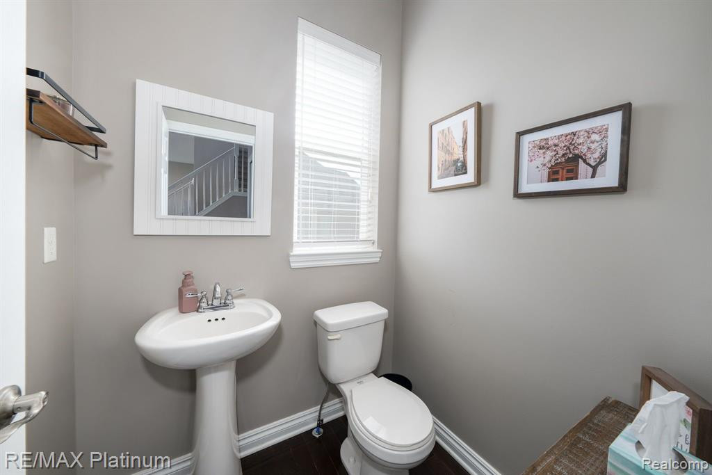 8470 JACK PINE Circle, Ypsilanti, MI 48197 — Photo 9