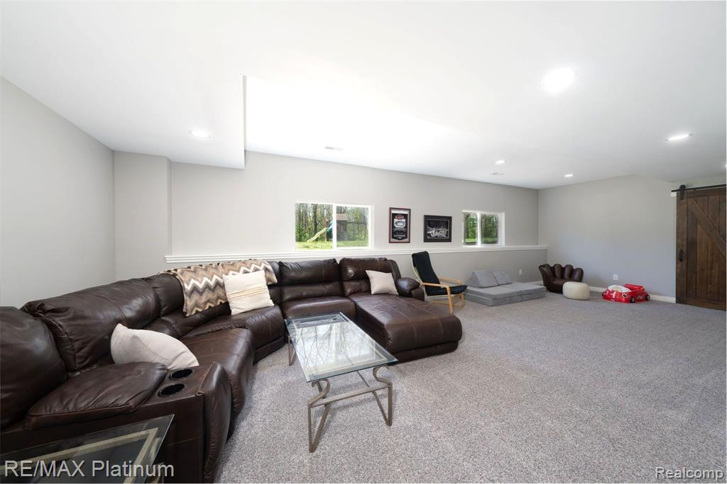 8470 JACK PINE Circle, Ypsilanti, MI 48197 — Photo 30
