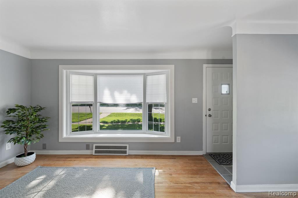 620 MIDDLEBELT Road, Garden City, MI — Photo 3