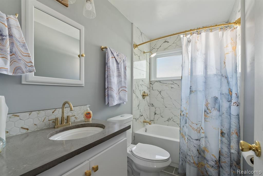 620 MIDDLEBELT Road, Garden City, MI — Photo 8