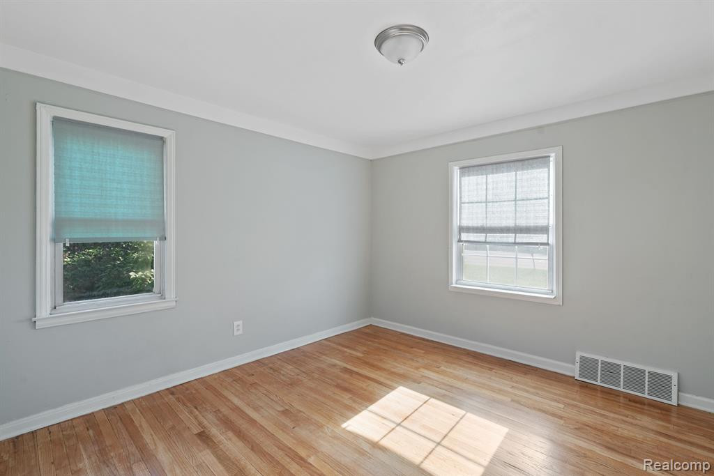 620 MIDDLEBELT Road, Garden City, MI — Photo 9