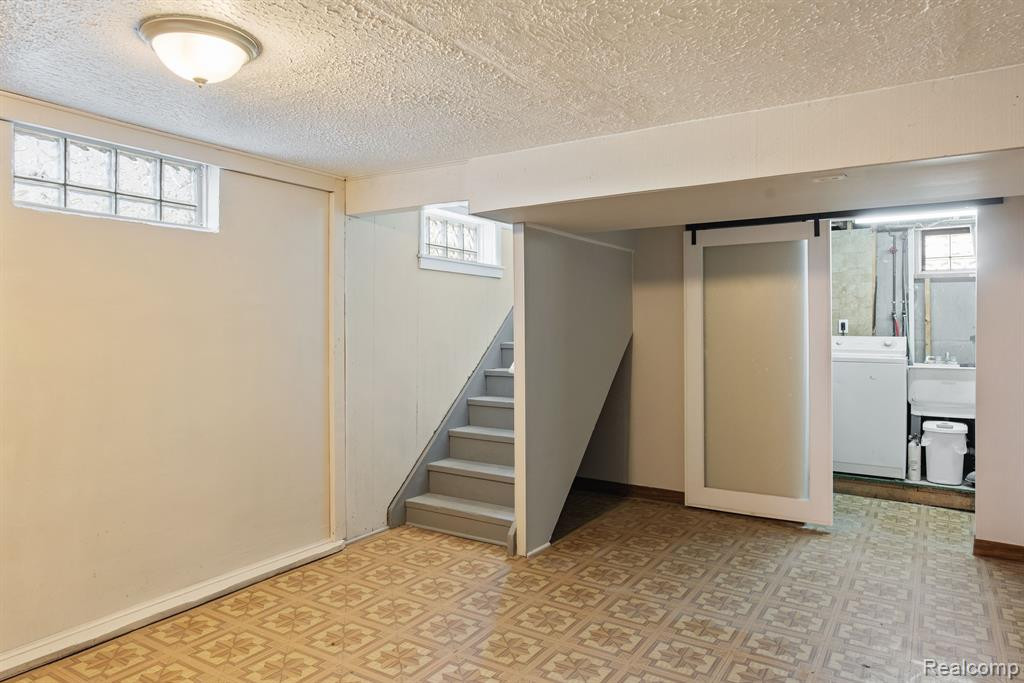 620 MIDDLEBELT Road, Garden City, MI — Photo 12