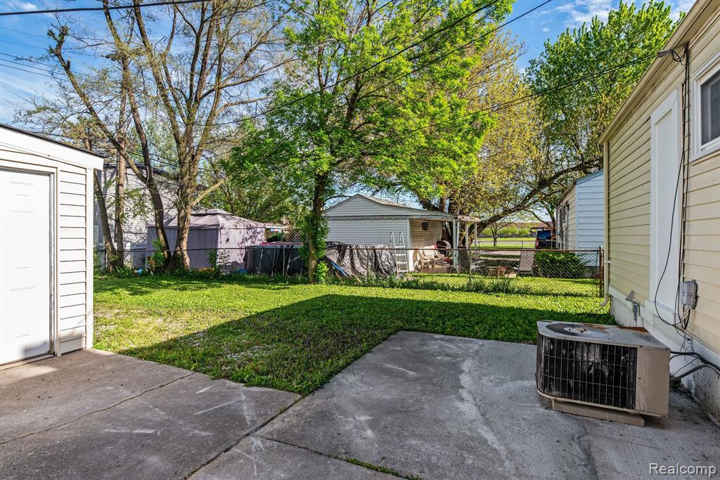 620 MIDDLEBELT Road, Garden City, MI — Photo 17