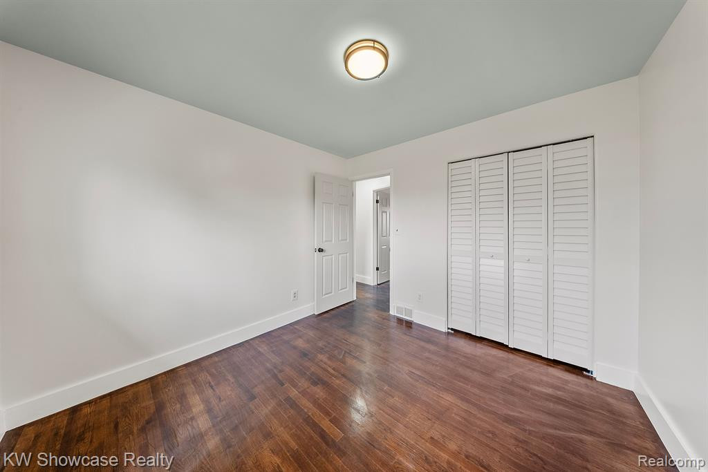 10641 N OAK Drive, Ferndale, MI 48220 — Photo 23