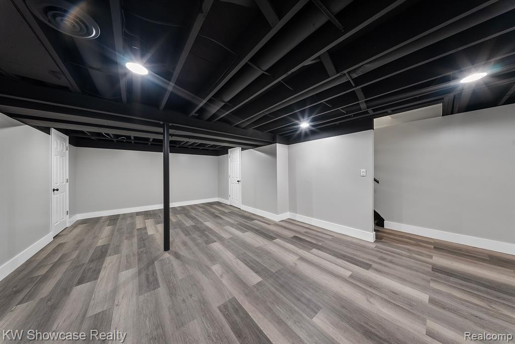10641 N OAK Drive, Ferndale, MI 48220 — Photo 30