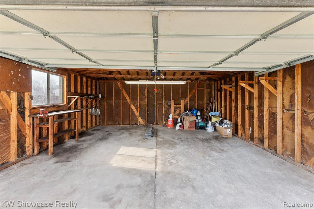 10641 N OAK Drive, Ferndale, MI 48220 — Photo 39