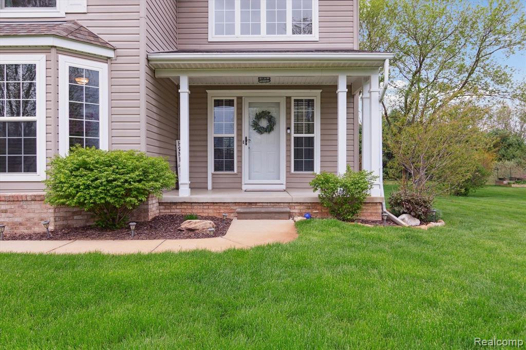 6697 GOLDWIN Drive, Brighton, MI 48116 — Photo 11