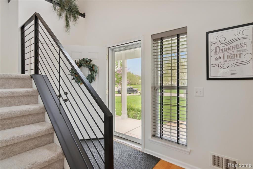 6697 GOLDWIN Drive, Brighton, MI 48116 — Photo 12