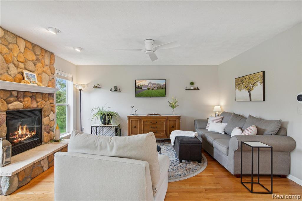 6697 GOLDWIN Drive, Brighton, MI 48116 — Photo 20