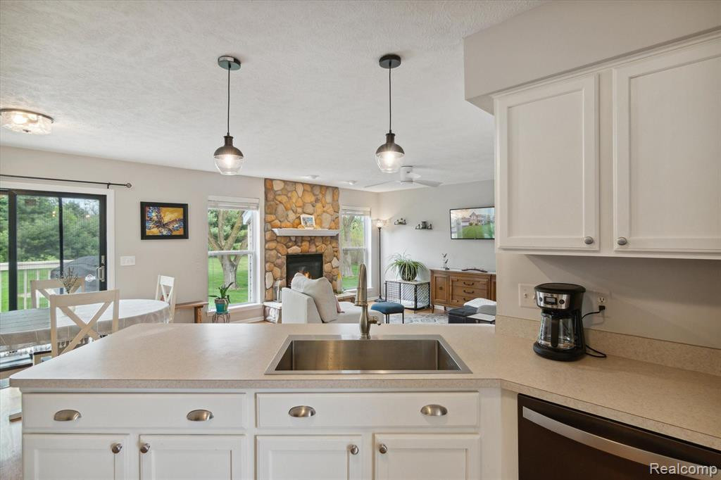 6697 GOLDWIN Drive, Brighton, MI 48116 — Photo 23
