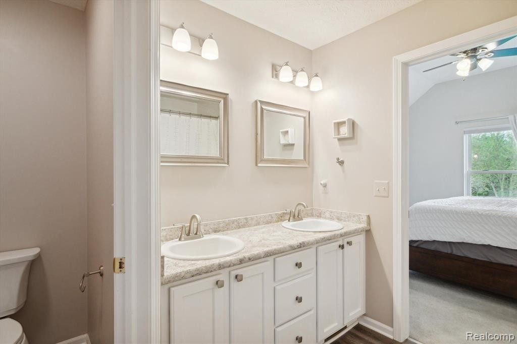 6697 GOLDWIN Drive, Brighton, MI 48116 — Photo 43