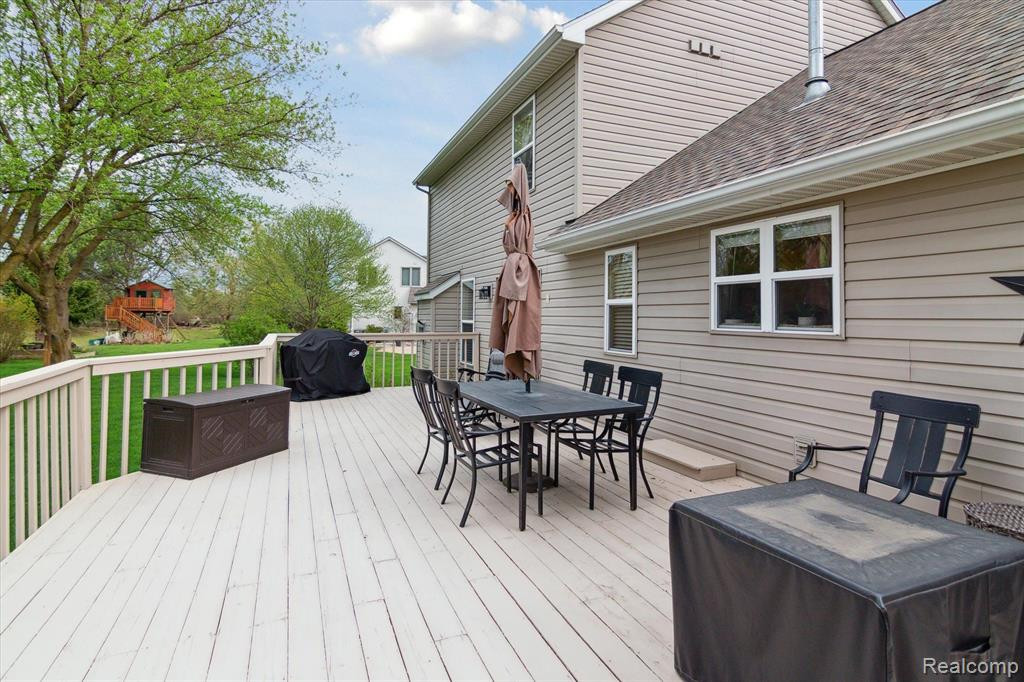 6697 GOLDWIN Drive, Brighton, MI 48116 — Photo 57