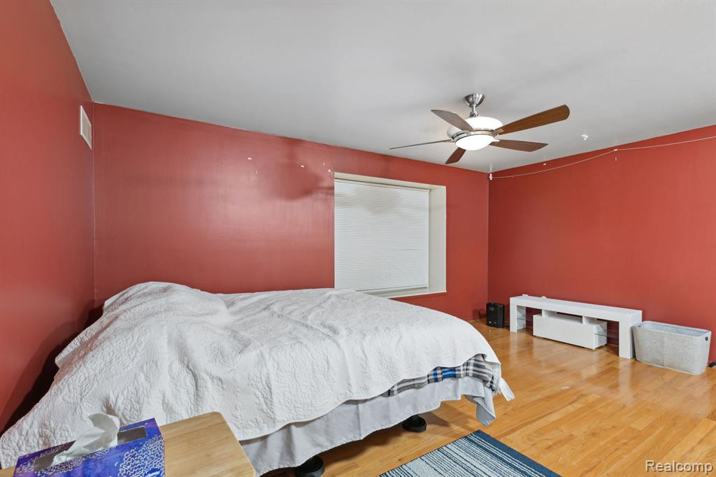29648 CITY CENTER Drive, 4, Warren, MI 48093 — Photo 19