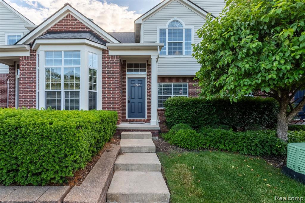 31202 ALEXA Drive, Walled Lake, MI 48390 — front exterior