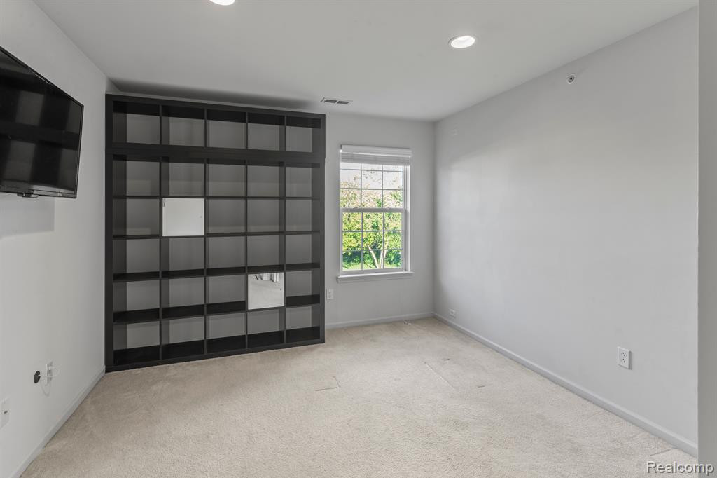 31202 ALEXA Drive, Walled Lake, MI 48390 — Photo 12