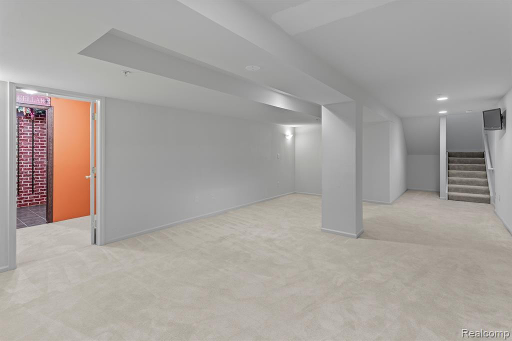 31202 ALEXA Drive, Walled Lake, MI 48390 — Photo 16